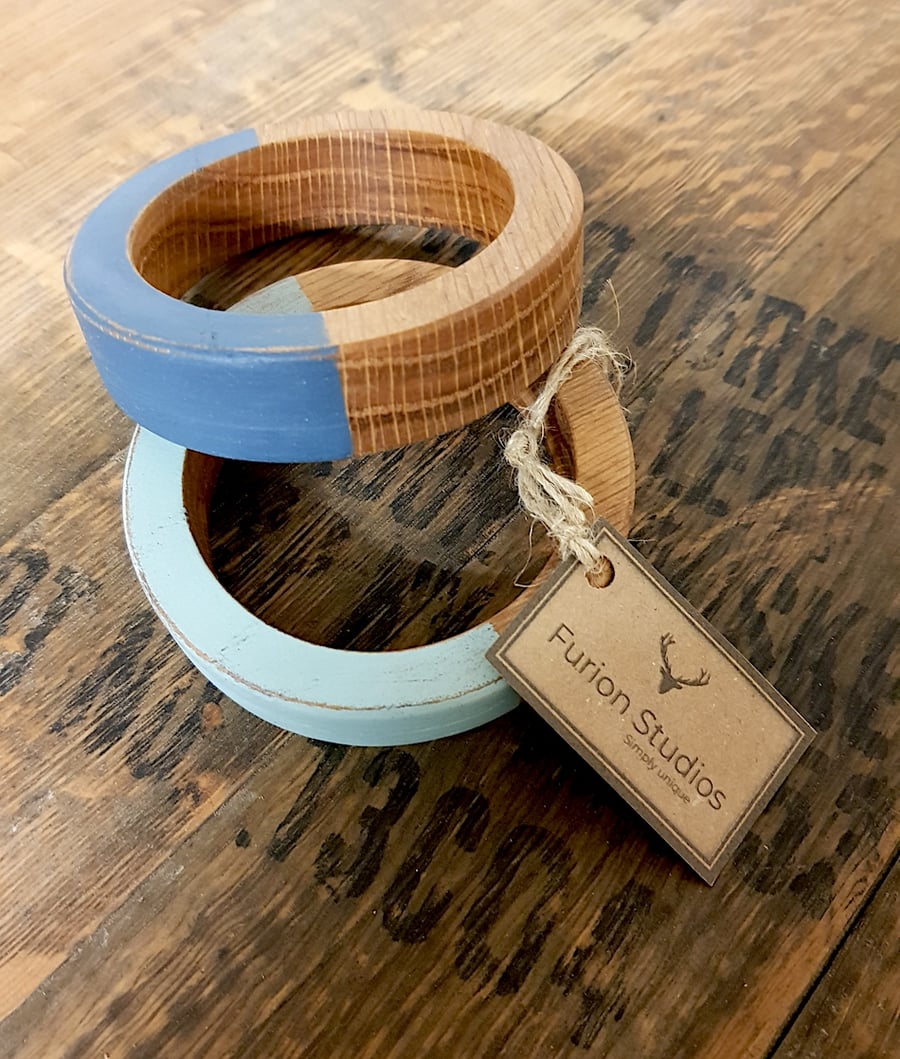  Wooden Bangle. Oak bangle recycled from whiskey staves. FREE DELIVERY UK