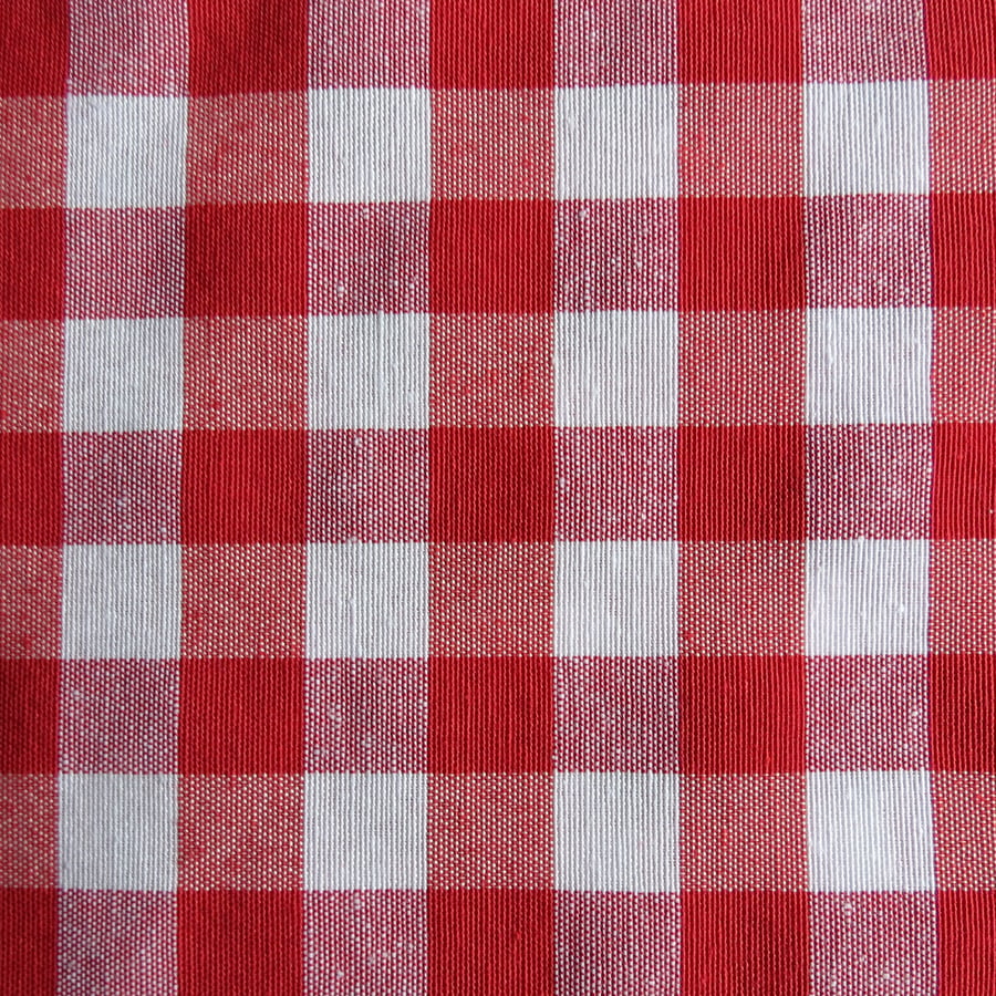 Gingham cotton.  1 metre of a medium weight gingham cotton.  56 inches wide.