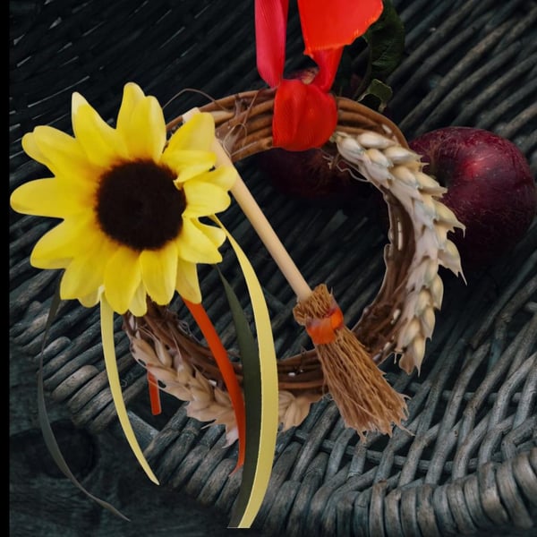 Lughnasadh, Lammas, Abundance Mini Wreath with Carmelian, Sunflower and a scente