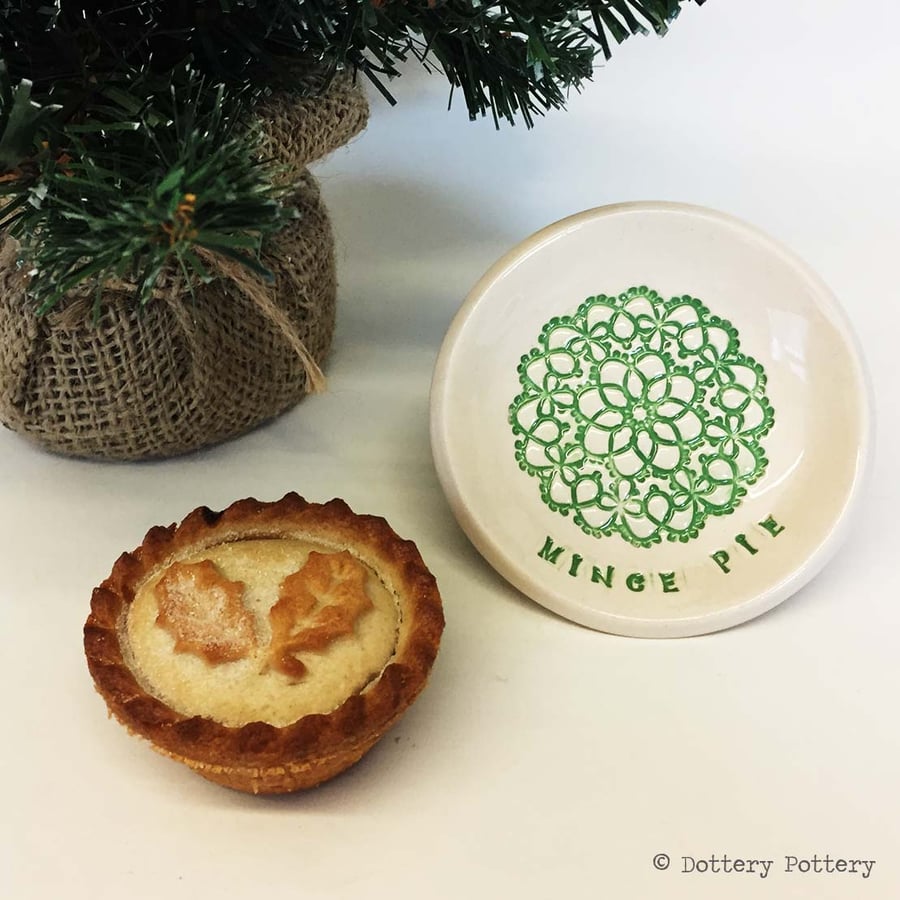 One Individual pottery mince pie plate ceramic plate Christmas plate