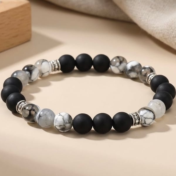 Unisex Monochrome Bracelet. 