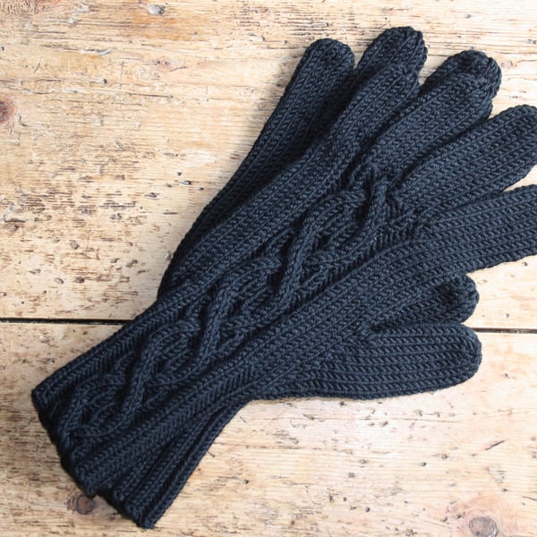 Women's Merino Wool Gloves with cable pattern - French Navy - black