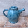 Teapot in handthrown in stoneware 