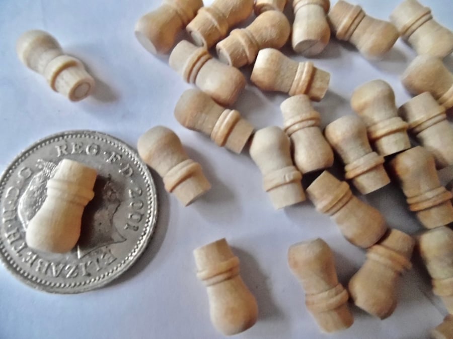 20 x  TINY Shaker style drawer knobs for small cabinets and dolls houses 