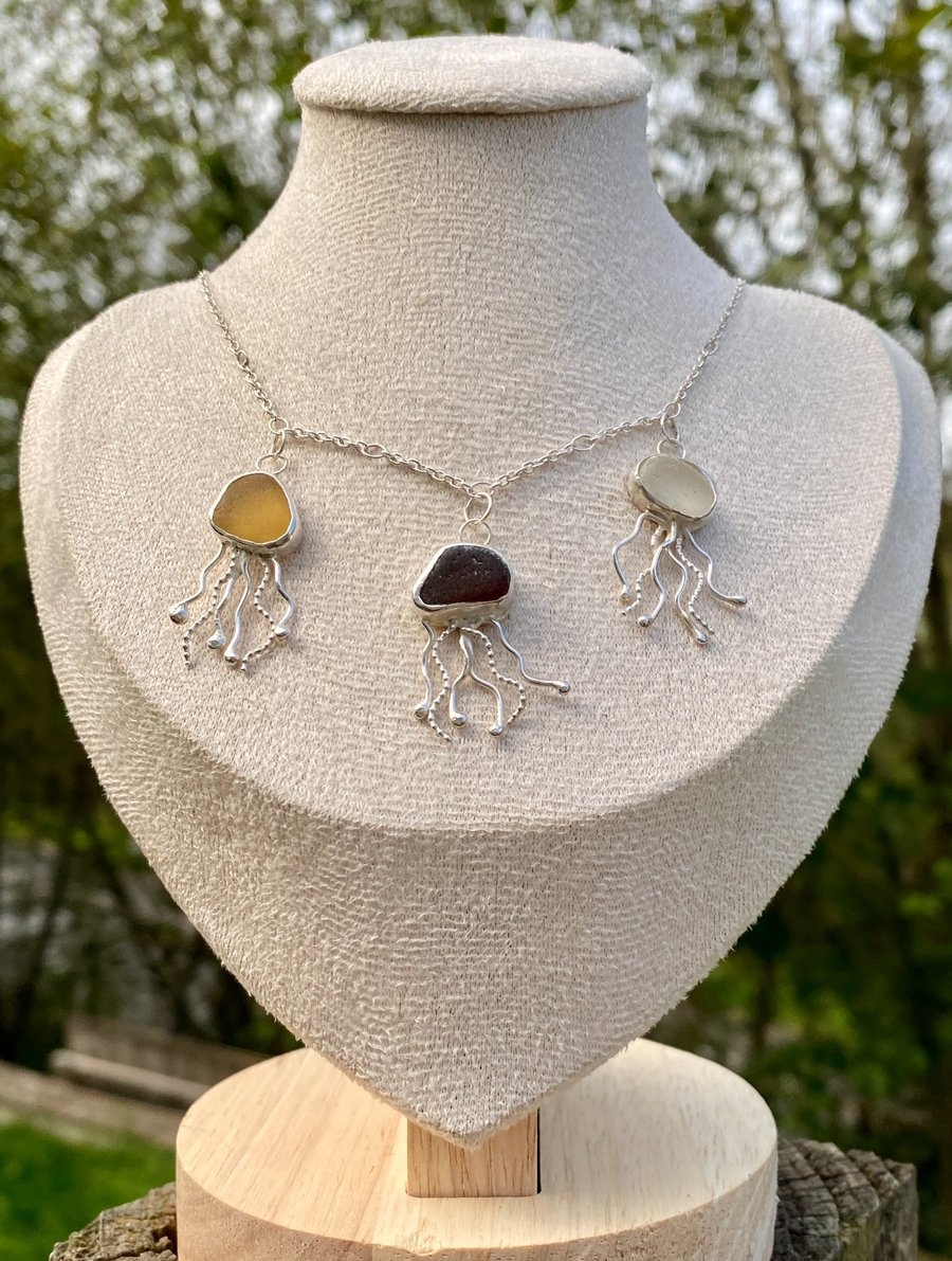 A Beach Trio of Jelly Fish Seaglass Pendant - 1376