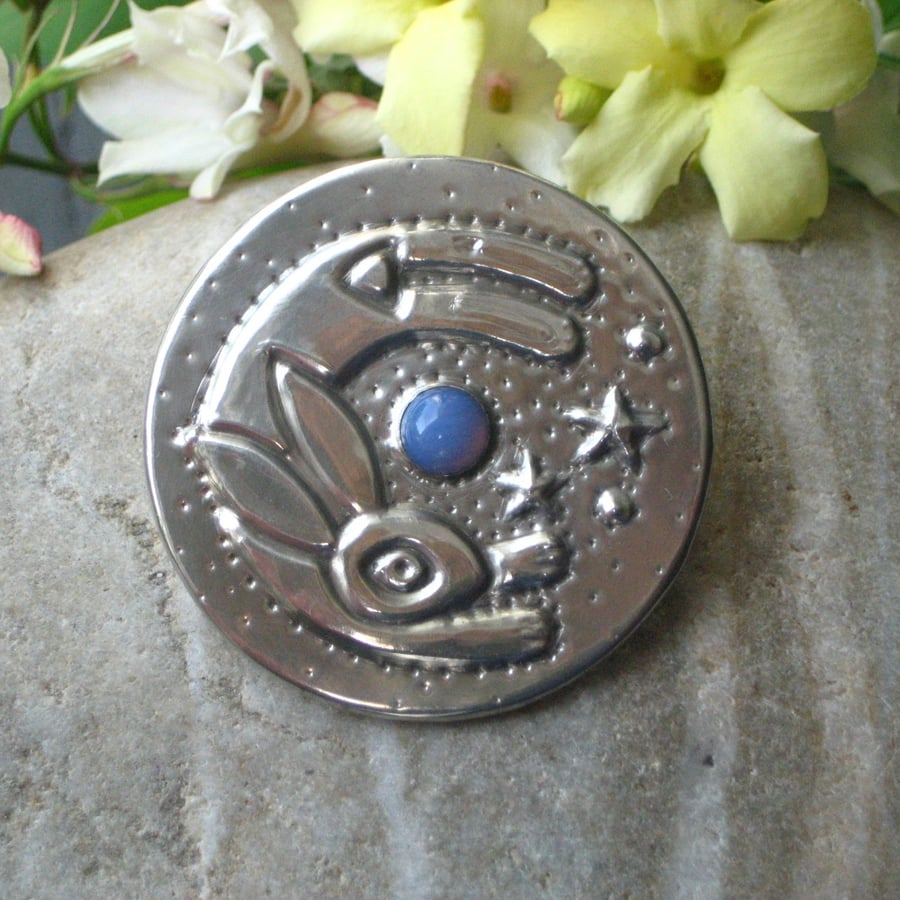 Leaping Hare Silver Pewter Brooch with Blue Onyx Cabochon