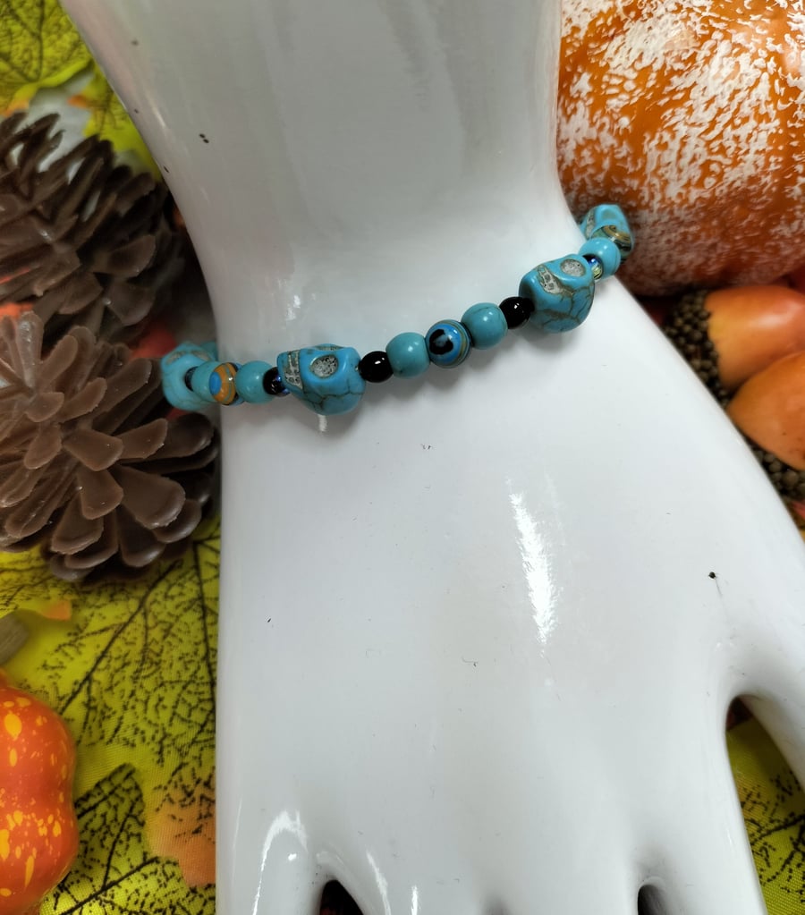 Halloween turquoise skull elasticated bracelet