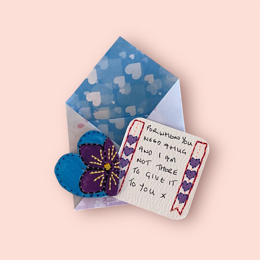 Pocket hug - hand painted heart ‘Flower Power’