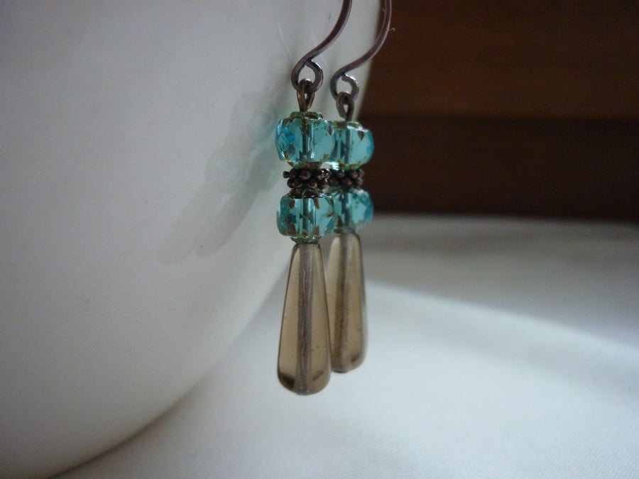 SMOKEY TOPAZ AND TEAL CZECH GLASS LONG DROP EARRINGS.  672