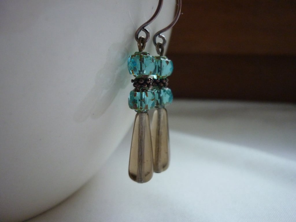 SMOKEY TOPAZ AND TEAL CZECH GLASS LONG DROP EARRINGS.  672