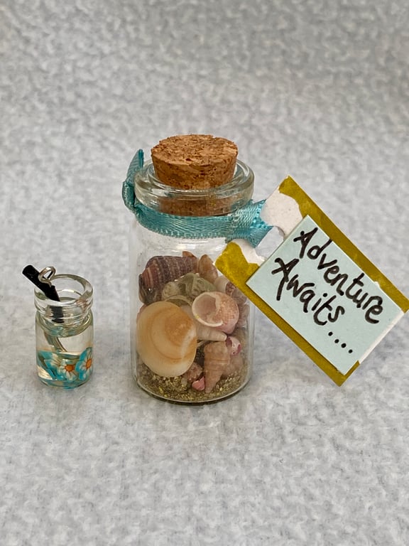 Adventure Awaits traveller keepsake glass bottle beach and cocktail