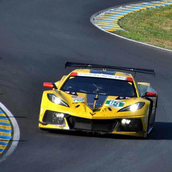 Chevrolet Corvette C8R 24 Hours of Le Mans 2022 18"X12" Print