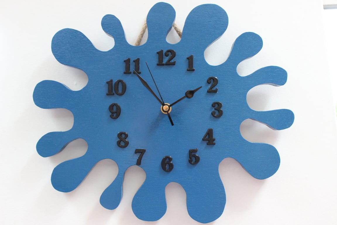 Wooden 'Splat' Clock