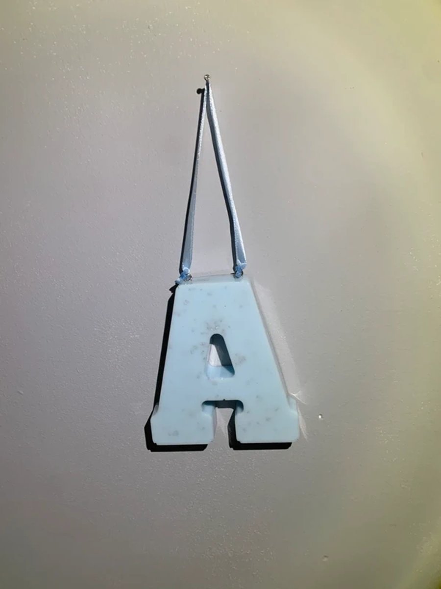 hanging letter