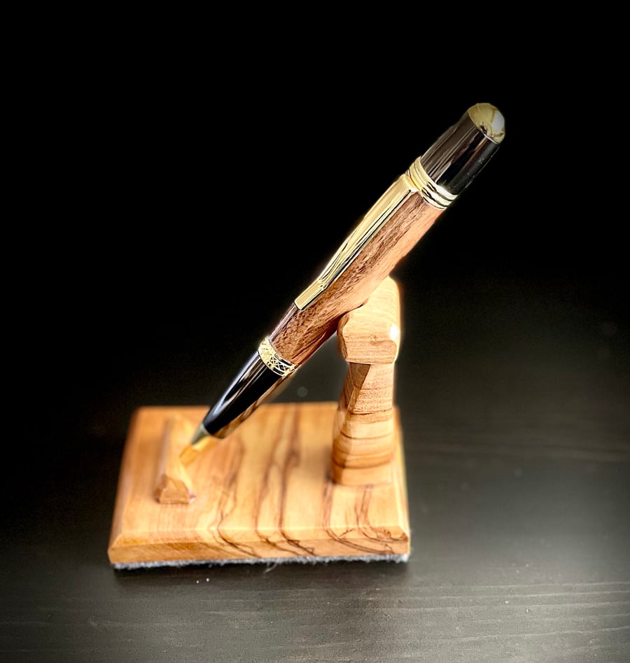 Wooden pen, twisting pen, Patagonian rose wood 
