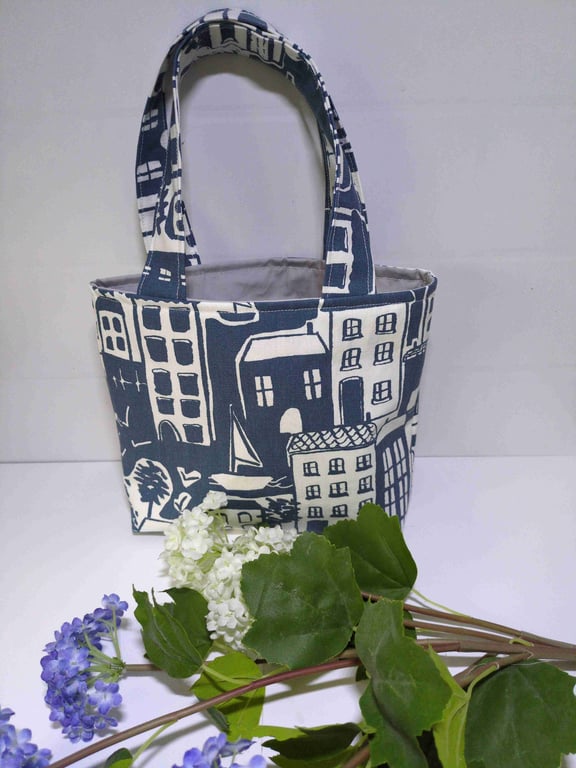 Mini tote. Lunch bag. Coastal. Child's bag. Cruise.