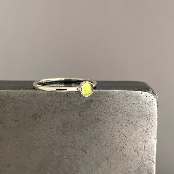 Sterling Silver Peridot Gemstone Stacking Ring  1.5mm August Birthstone H-Z 