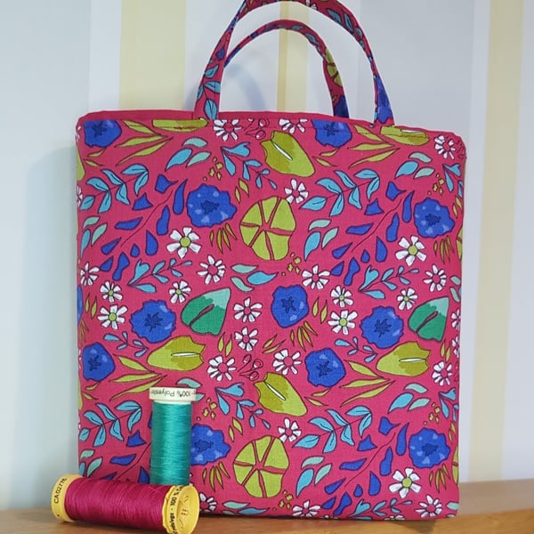 Gift bag, pink floral print