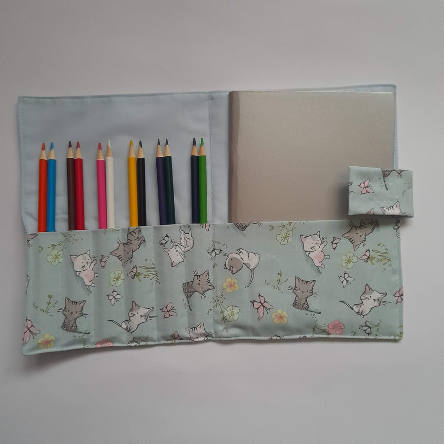 Kitten Design Travel Art Folder 