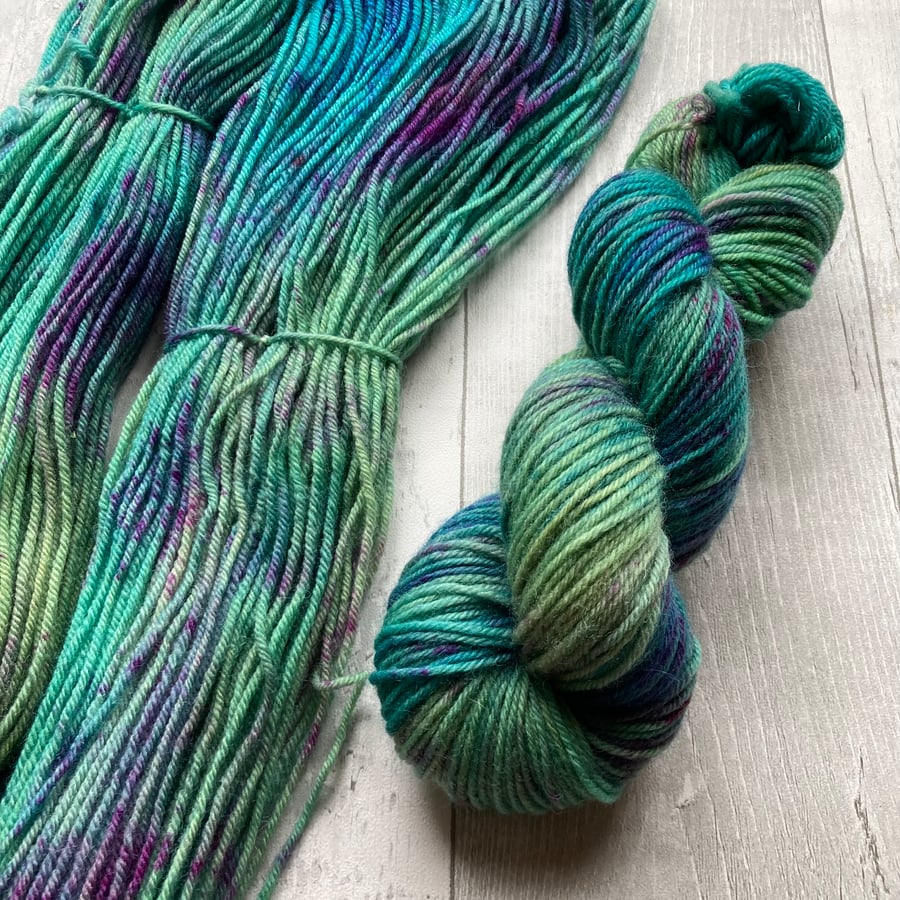 Hand dyed knitting yarn DK BFL Mermaid  100g