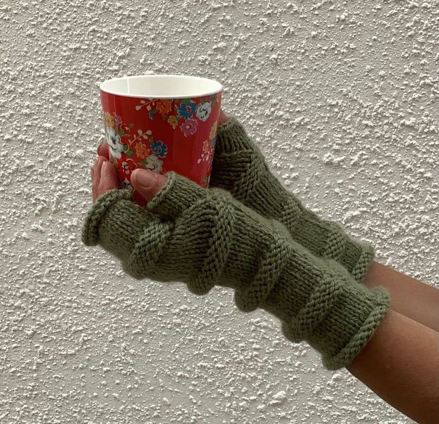 FINGERLESS MITTS , wristwarmers .'Tamar Valley'  Alpaca,wool. Green .