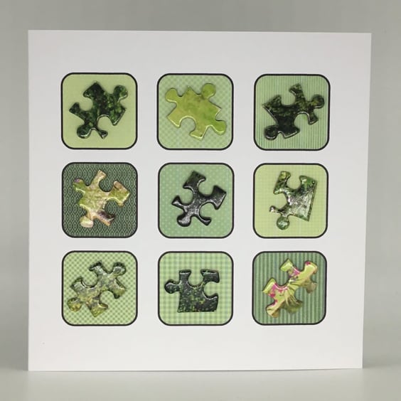 Jigsaw pieces blank card - green
