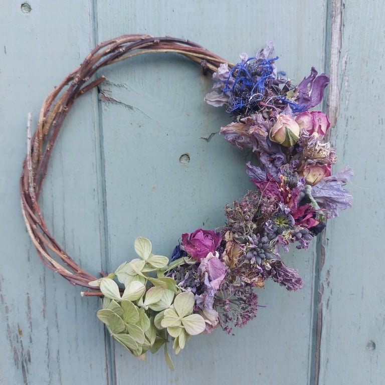 Dried Flower and Foliage Wreath Decoration. 15cm Wide. 