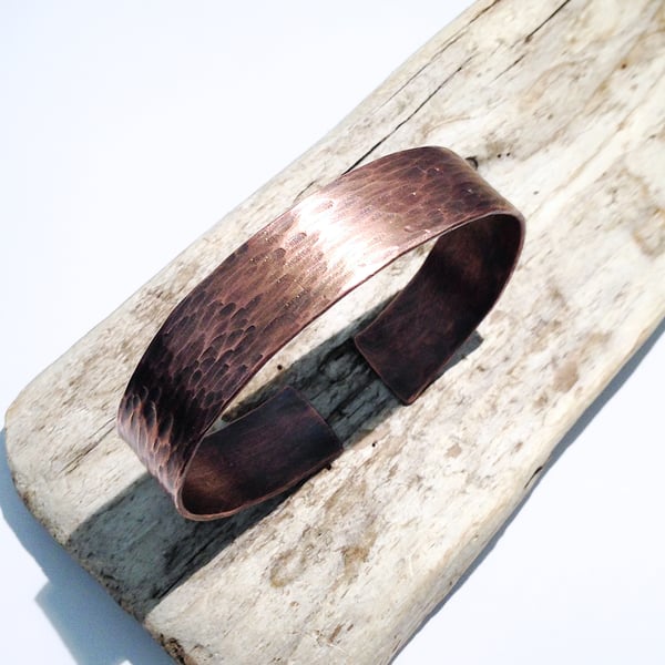 Hammered Antiqued Copper Cuff Bangle (BRCUOPOV5) - UK Free Post
