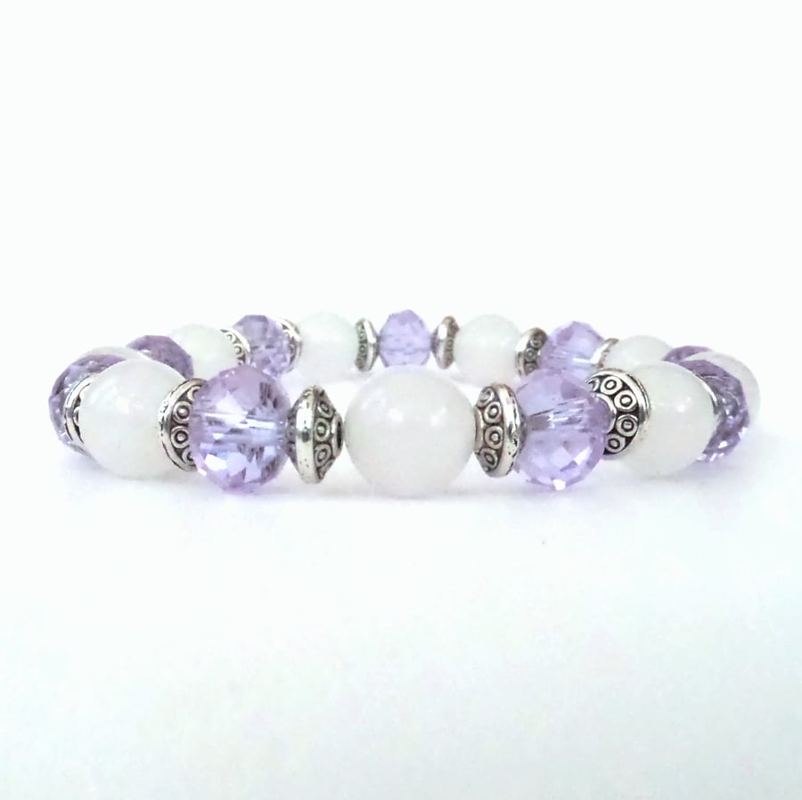 Handmade white jade and lilac crystal stretchy bracelet