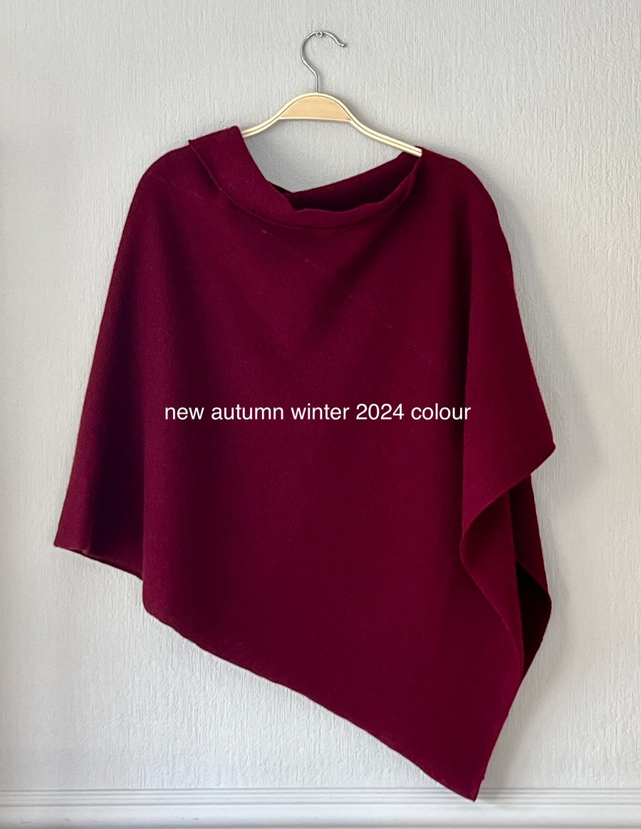 Soft Merino Lambswool Bordeaux red wine Poncho