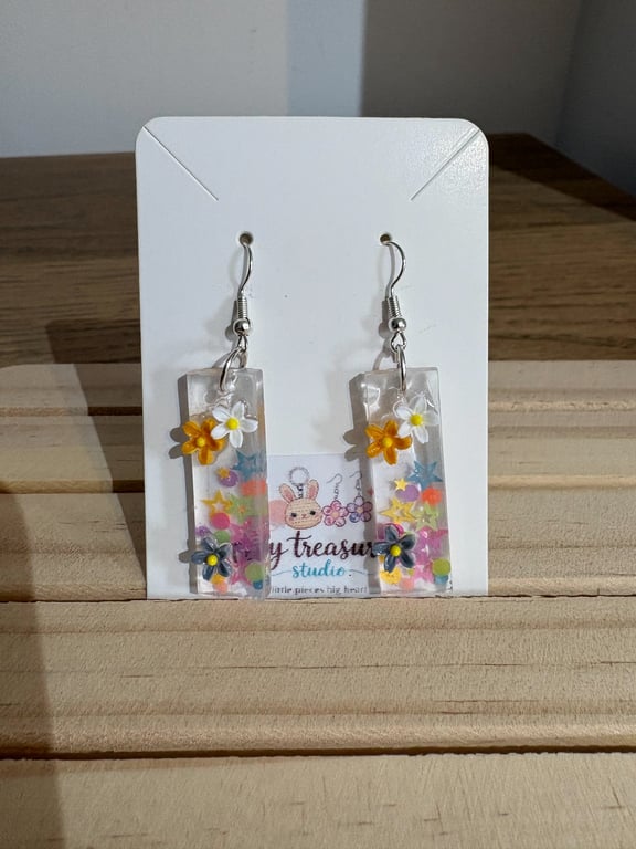 Handmade Purple Ombre Resin Dangle Earrings with Floral Charm Glitter