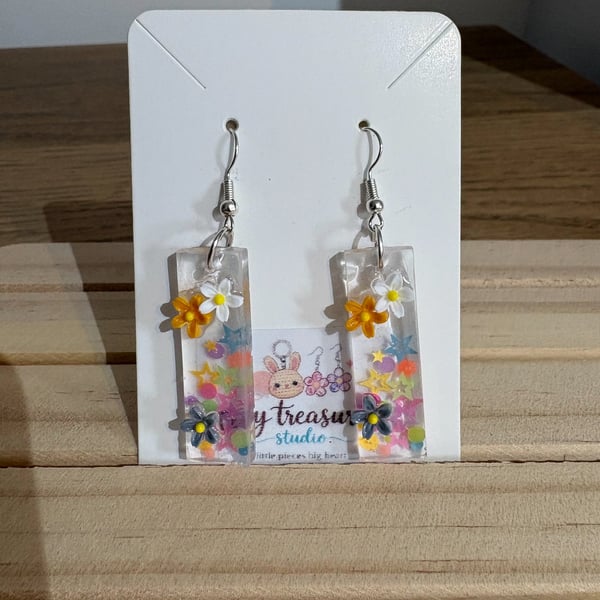 Handmade Purple Ombre Resin Dangle Earrings with Floral Charm Glitter