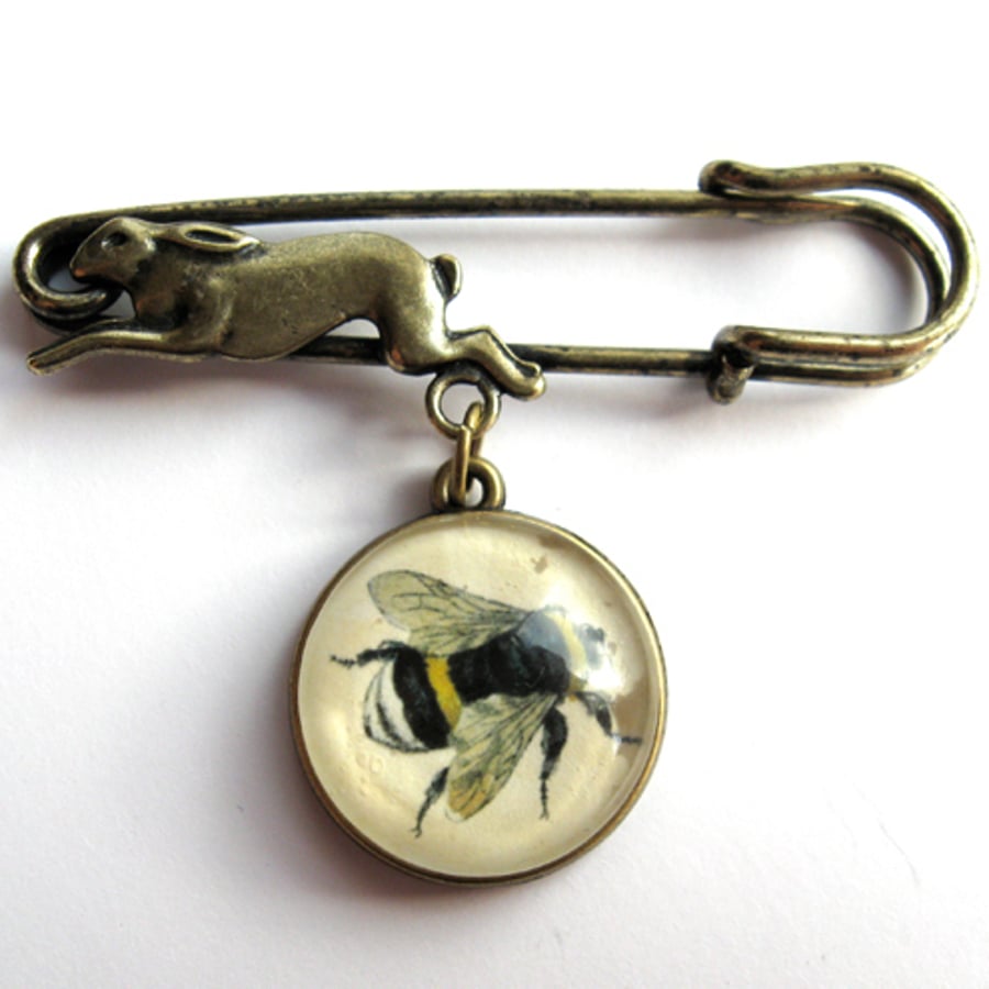 Vintage Bee Hare Pin Brooch