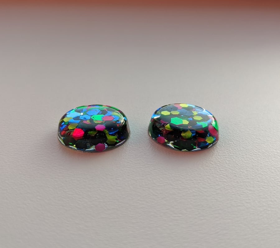 Piñata glitter studs