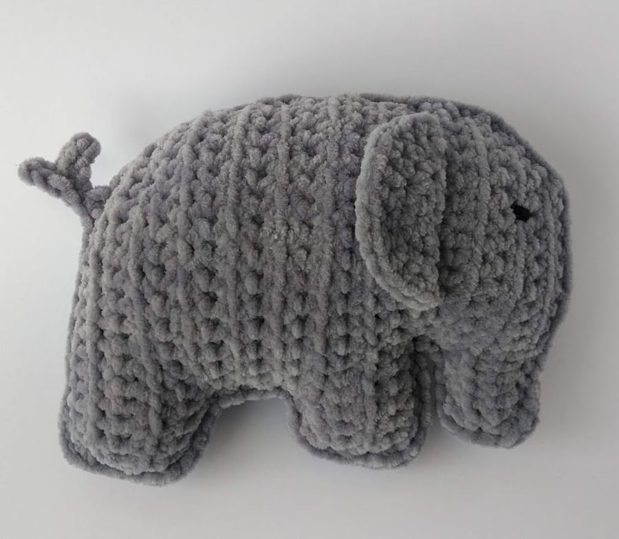 Elephant, Crochet Toy, Baby Gift, chunky yarn