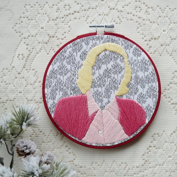 Do you find me attractive? - Janey-E Jones Twin Peaks Inspired Embroidery Hoop