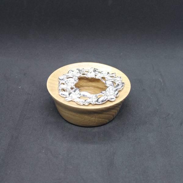 Handcrafted, Oak, potpourri bowl with pewter lid