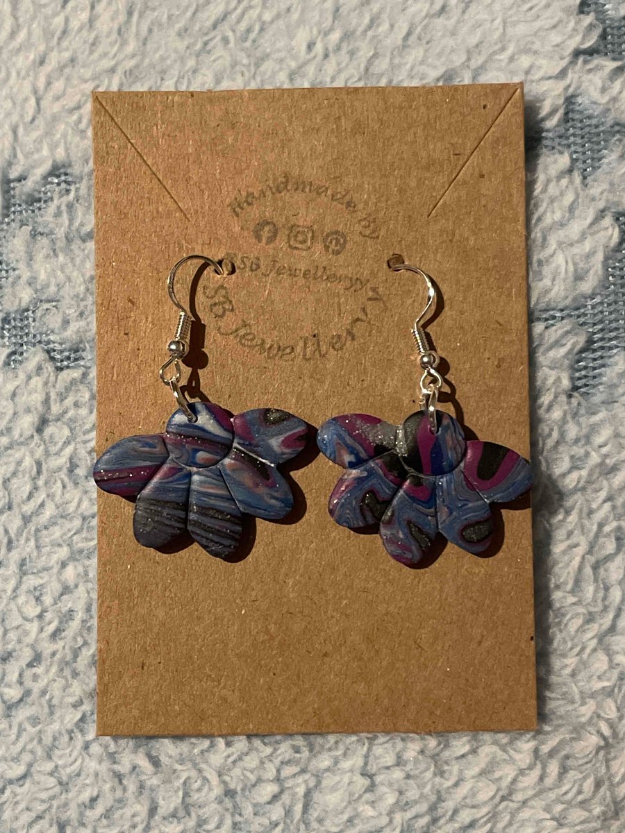 Handmade Polymer Clay Purple Marble Mix Earrings (Clip On’s Available)