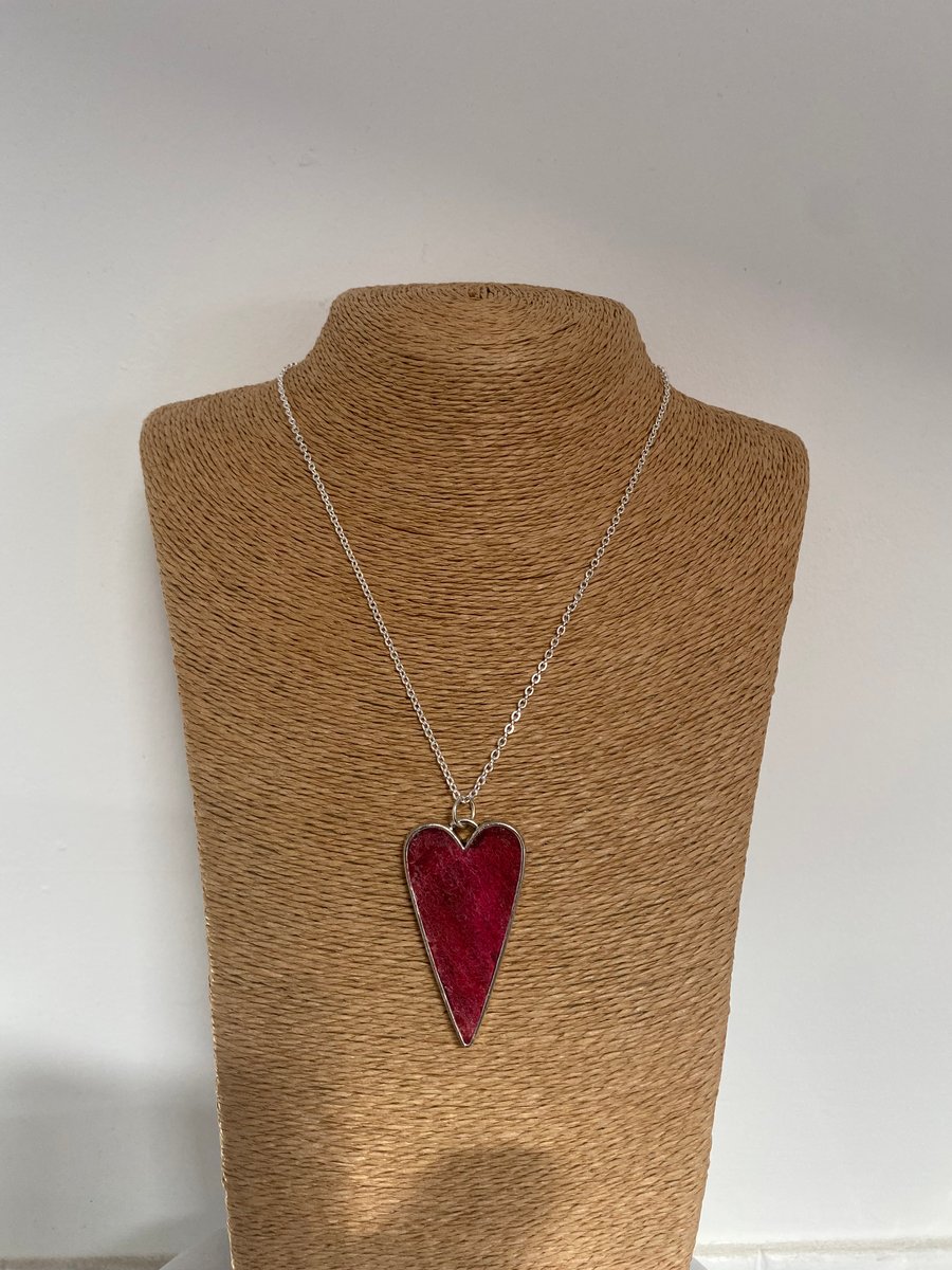 Felt Heart Necklace. (733)