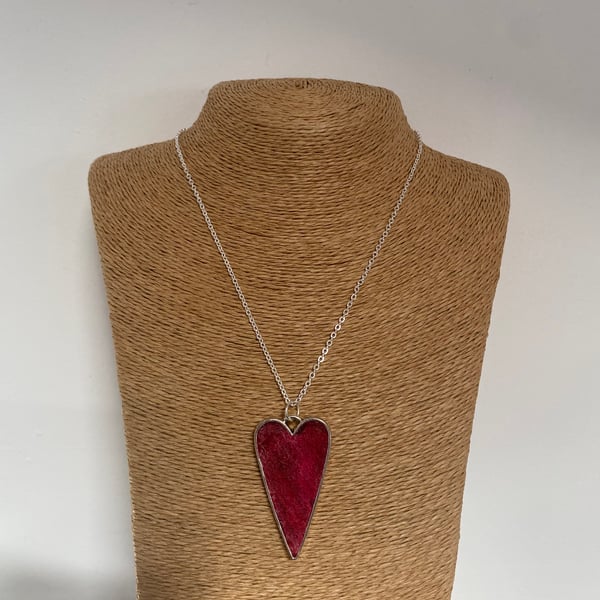 Felt Heart Necklace. (733)