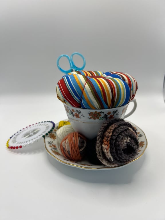 Vintage Teacup Pin Cushion and Sewing Set - Flowers and Stripes (3)