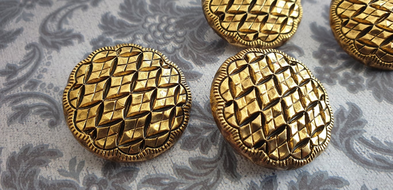 28mm 1 & 1 8" 44L Italian Antique Gold shank Buttons lightweight
