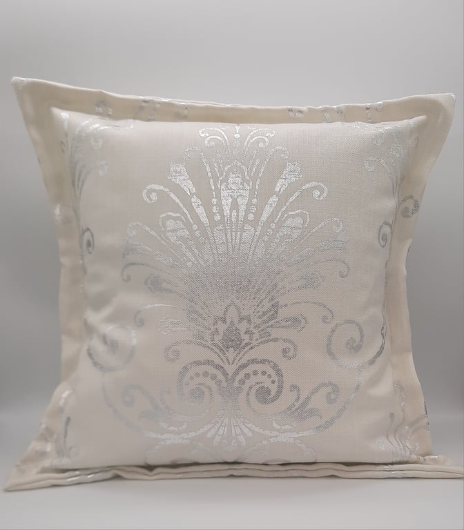 Cushion cover- 18" white flange cushion cover with silver print. 