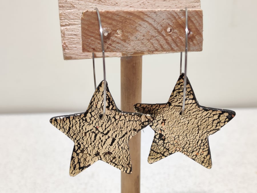 Black gold starry night star hoop earrings 