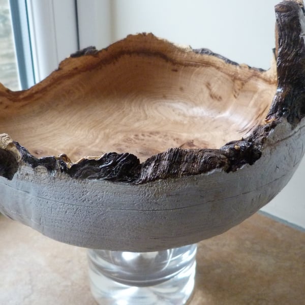 NATURAL EDGE BURR OAK BOWL