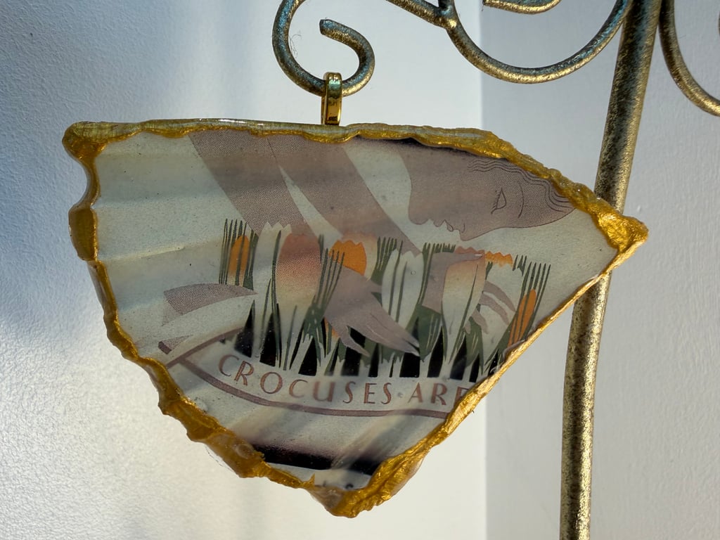 Kew Gardens crocus vintage poster shell pendant 