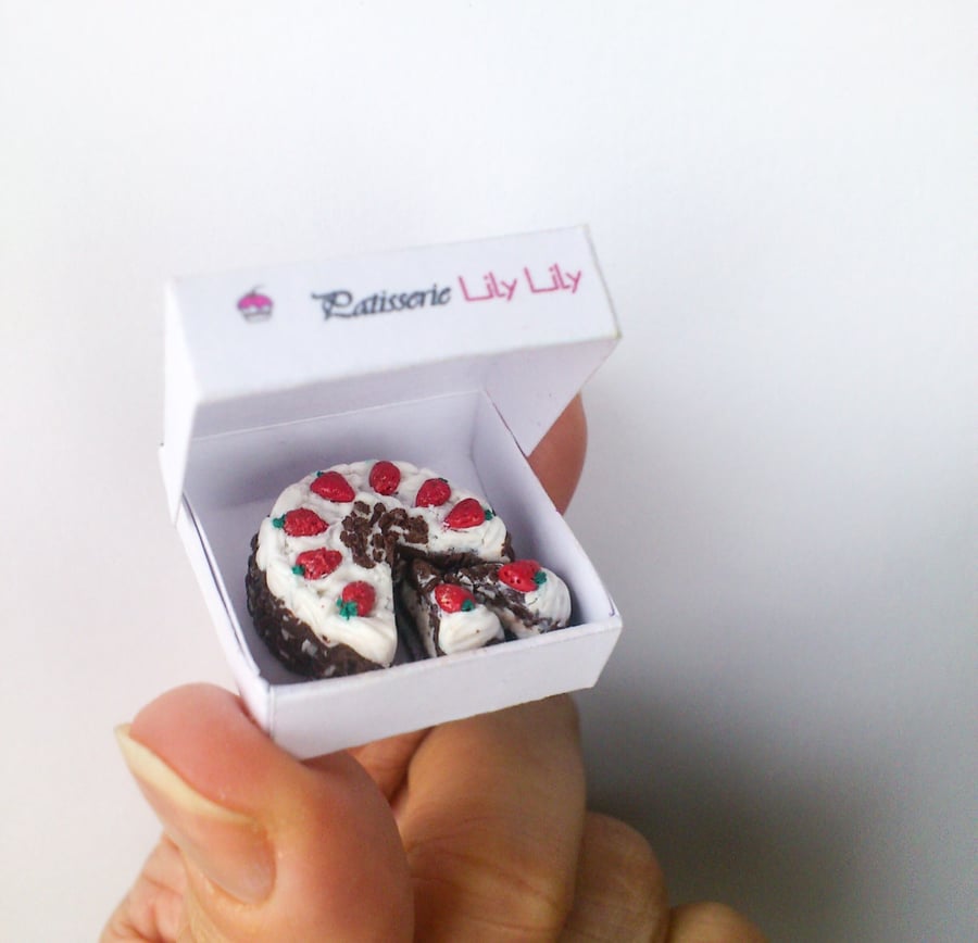 Chocolate Strawberry cake, 1:12 scale miniature, handmade