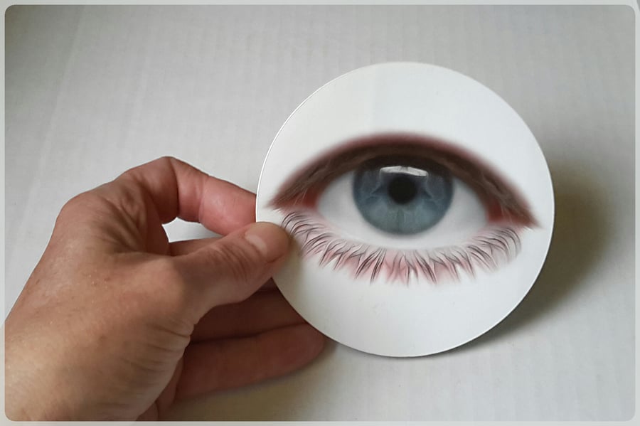 Big eye sticker, 9.5 cm diameter sold as a pack of 2 or more, see listing's menu