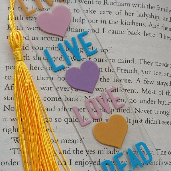 Clear acrylic bookmark 