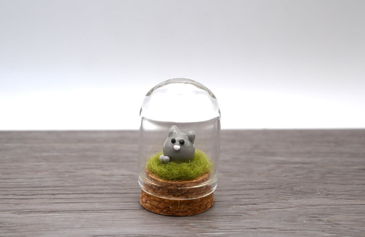 small grey cat keepsake figure